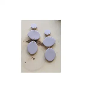 Boucles d'oreilles pendantes en résine acrylique beige pour femmes, pendentif cercle irrégulier, bijoux pour filles par ABDUL REHMAN ENTERPRISES - Product Image 2