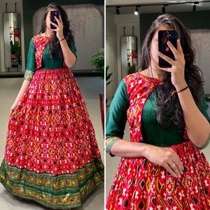 คอลเลคชั่น dola ชุดผ้าไหมพิมพ์ลายและฟอยล์ - Product Image 2