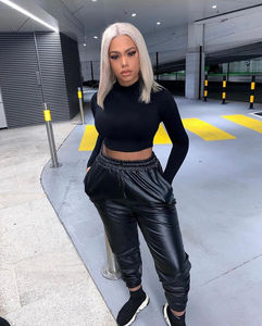 Cintura ahueca hacia fuera Color negro de longitud completa Casual moda mujer pantalones de cuero - Product Image 2