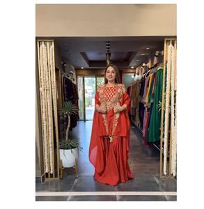 Elegante diseñador paquistaní Totalmente listo Juego de 3 piezas-Bordado Kurta Sharara tradicional Salwar Kameez para ropa de fiesta - Product Image 1