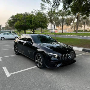 รถยนต์มือสอง เบนซิน ซีดาน ขับเคลื่อนสี่ล้อ เบาะหนัง ภายในสีเข้ม พวงมาลัยซ้าย หลังคาซันรูฟแบบพาโนรามา เกียร์อัตโนมัติ รุ่นปี 2024 วิ่ง 1-25000 ไมล์ กล้อง 360 องศา ด้านหลัง - Product Image 1