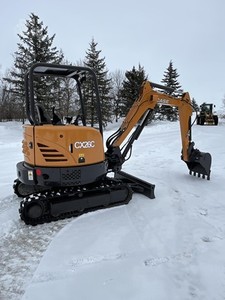 Miniexcavadora CASE CX26C Nueva y Usada en Buen Estado con Motor, Bomba y Rodamientos - 2500 kg, 4001-6000 Horas - Product Image 4