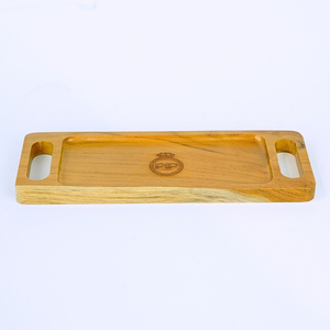 Plateau en bois pratique avec poignées pour servir ou organiser facilement des articles parfaits pour les cuisines ou les salles à manger - Product Image 2