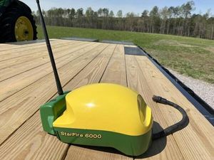 Récepteur GPS John Deere STARFIRE 6000 RTK neuf, direction automatique, moteur numérique, pompe, boîte de vitesses, roulement SF3, précision 2 ans - Product Image 3