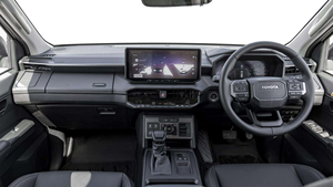 Oferta Especial 2026 TOYOTA HILUX TRAVO OVERLAND PLUS 2.8D – NEGRO / VOLANTE A LA DERECHA / VOLANTE A LA IZQUIERDA - Product Image 4