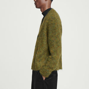 Suéter Cárdigan de Punto Mohair con Cuello en V para Hombre, Suave, Holgado, de Alta Calidad, Moderno y Acogedor para Invierno, Personalizable en la Parte Delantera - Product Image 6