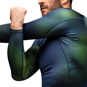 Personnalisable Hommes UPF 50 + Compression Fit Rash Guard Respirant Anti-UV pour Surf Natation Sports Nautiques OEM/ODM Disponible - Product Image 3