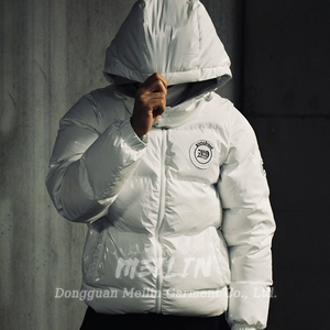 Chaqueta de invierno de alta calidad personalizada al por mayor para hombre, chaqueta acolchada de burbujas con cremallera, chaqueta esponjosa de fabricante - Product Image 5