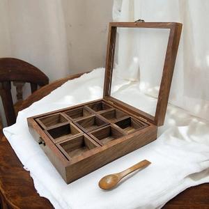 Caja de especias indias de madera con cuchara Masala Dabba Caja de madera Masala Namak Daani Sheesham Organizador de especias de madera Containe - Product Image 3