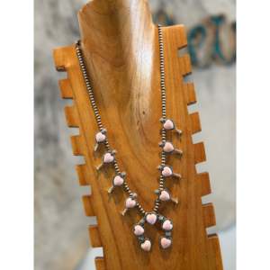 Conjunto de collar Larry Kaye Pink Conch y Squash Blossom con corazón de plata de ley y perla de regalo - Product Image 4