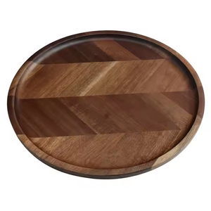 Assiettes en bois rustiques pour une expérience culinaire de style ferme par l'artisanat du croissant - Product Image 1