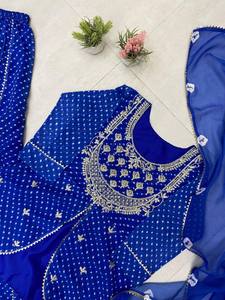 PARA ESTA PRÓXIMA TEMPORADA DE RAKHI THEEJ SAVAN NAVARATRI NUESTRA EXCLUSIVA IMPRESO GEORGETTE COSTADO COMPLETO LEHENGA CHOLI - Product Image 3