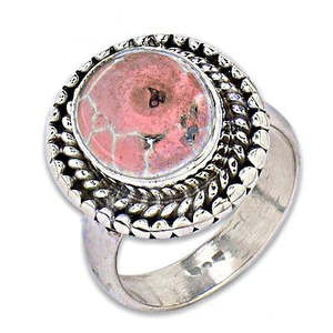 Bague Statement Hypoallergénique en Argent 925 pour Femme, Pierre Rose Sertie en Bezel, Design en Forme de Main, Taille Unique, Marque Privée Sous Licence 'IS' - Product Image 1