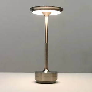 โคมไฟตั้งโต๊ะไร้สายแบบสัมผัสสำหรับร้านอาหารหรูหรา ชาร์จไฟได้ 3.5 วัตต์ IP65 ไฟกลางคืน โคมไฟข้างเตียง ตกแต่งบ้าน โคมไฟตั้งโต๊ะทันสมัย - Product Image 3