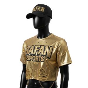 Top corto metálico prémium para mujer, de poliéster y spandex, suave y elástico, color dorado, diseño de logotipo con transferencia térmica, camiseta corta de algodón para mujer - Product Image 2