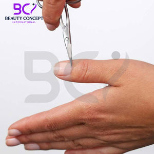 Nouvelle arrivée Ciseaux à cuticules en acier inoxydable légers et durables personnalisés lame incurvée avec pointe pointue pour les gauchers - Product Image 6