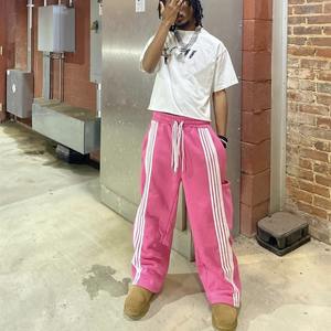 Pantalon de survêtement à rayures baggy et jambes larges en coton éponge français respirant 370 g/m² avec logo personnalisé, poche arrière - Product Image 2