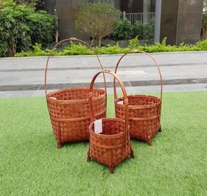 Panier en bambou naturel et multicolore pour le rangement de la maison et de la cuisine salon panier à linge 100% bambou fabriqué au Vietnam - Product Image 6