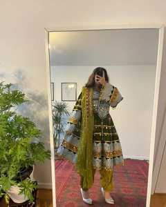 ชุดเดรส Afghani แบบดั้งเดิมของผู้หญิงงานปักยาวถึงพื้นกระโปรงงานฝีมือขนาดพลัสไซส์ - Product Image 3