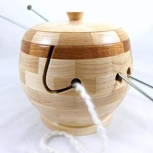 Cuenco de hilo de madera hecho a mano de gran venta cuenco de madera de encimera portátil y ligero de color marrón brillante para tejer fácilmente - Product Image 5