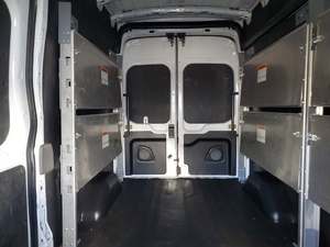 EN SOLDE! Vente aux enchères par courtier pour véhicule 2023 Transit Cargo 250 High/Roof L/B AWD, voitures d'occasion pour usage commercial - Product Image 4