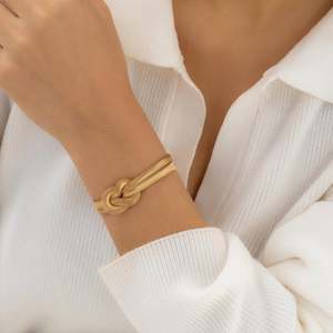 Bracelet à maillons en chaîne avec nœuds plaqués or Jeulia - Style géométrique vintage tendance - Product Image 5