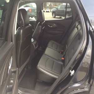 ¡Oferta Imperdible! SUV de lujo negro automático con tracción en las cuatro ruedas, súper limpio, modelo 2020 G-MC Terrain SL 1.5L 4. - Product Image 4