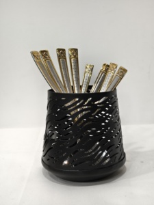 La función cumple con la forma: portavelas que funcionan como cubiertos - Product Image 6