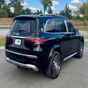 Mercedes-Maybach GLS 600 4MATIC 2023 d'occasion en parfait état - Product Image 3