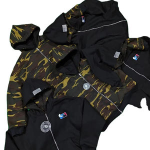 Sudadera Reversible de Camuflaje Personalizable para Hombre con Cremallera Bordada y Bolsillo Tipo Canguro, Diseño Sólido - Product Image 1