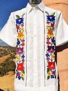 Nueva Camisa Guayabera de Manga Corta Bordada para Hombre, Camisa Tradicional Mexicana con Bordado Floral, Camisa Formal para Hombre - Product Image 6