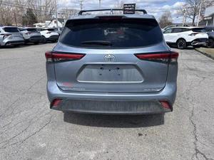Toyota Highlander XLE 4dr SUV AWD 2022 d'occasion - Product Image 2