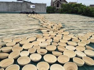 Tazón de ratán tejido que aporta artesanía y practicidad a su espacio, combinando Naturaleza y diseño en su hogar ahora a granel - Product Image 2