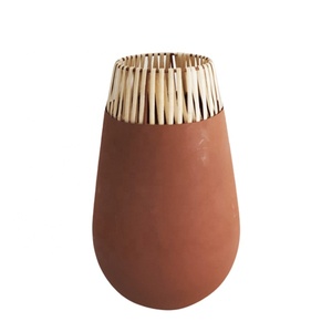 Lanterne décorative en fer avec poignée en laiton plaqué Antique, support de bougie et de lampe à thé de Style classique - Product Image 4