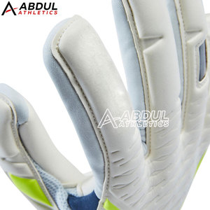 Guantes de portero de protección de manos cómodos personalizados para hombres Guantes de portero para ropa deportiva - Product Image 3