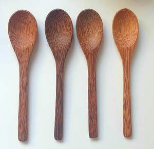 Cuillère à noix de coco naturelle de haute qualité pour la décoration vaisselle de cuisine et plus de tailles OEM fabriquées au Vietnam en gros - Product Image 5