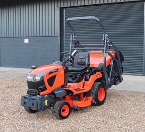 Tondeuse autoportée compacte professionnelle Diesel Red Riding et tracteur de jardin avec siège, coupe-herbe utilitaire OEM - Product Image 5