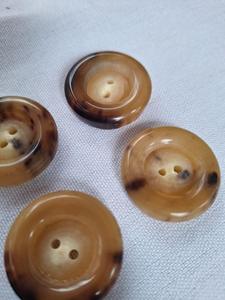Boutons en corne de buffle naturelle, finition colorée, pour accessoires vestimentaires, haute qualité - Product Image 4