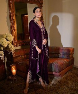 เกรซของปากีสถาน: ผู้หญิง Salwar Kameez อินเดียปากีสถาน - สัมผัสเกรซของแฟชั่นแบบดั้งเดิมของปากีสถาน - Product Image 3