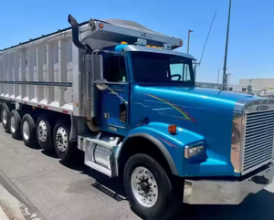 Camión Volquete Usado Freightliner FL112 2015 de 5 Ejes en EXCELENTE ESTADO, LISTO PARA ENVIAR a Todo el Mundo - Product Image 3