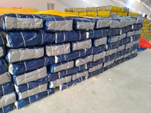 ผ้าใบกันน้ำกันแสง UV ที่แข็งแกร่งเป็นพิเศษพร้อมผ้า HDPE กันน้ำตาข่ายเคลือบ LDPE ทั้งสองด้านแบบเรียบ - Product Image 3
