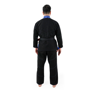 Uniforme de entrenamiento de algodón/poliéster personalizado, traje de Karate unisex OEM con traje de uniforme de Karate de diseño personalizado - Product Image 4