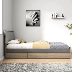 Lit tatami en teck massif de haute qualité avec 3 tiroirs de rangement au design moderne. - Product Image 1