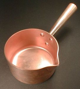 Casserole en cuivre pur antiadhésive avec couvercle, certifiée CE, design contemporain pour la maison et les restaurants - Product Image 1