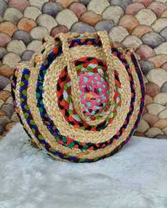 Diseño clásico de fibra de Yute natural con logotipo personalizado con una bolsa de mano redonda y relajada con asa con buena capacidad para un interior espacioso - Product Image 1