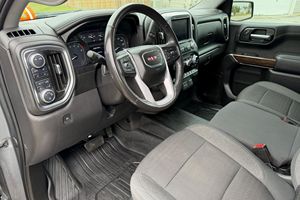 Auto Usado Confiable, G-MC Sierra 1500 Elevation Crew Cab 4x4, Año 2021 - Product Image 3