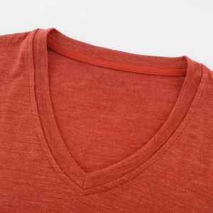 Venta al por mayor hombre gimnasio liso en blanco cuello en V transpirable hombres Camiseta 100% algodón logotipo personalizado camisetas de manga corta - Product Image 6