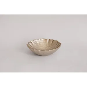 Tazón Profundo de Metal Artístico de Lujo, Tendencia Artesanal Global, Exportaciones Zahid, Plato para Frutas con Detalles de Hojas Brillantes, Seguro y Plateado - Product Image 4