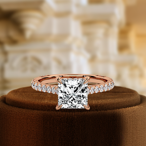 แหวนหมั้นเพชรเจียระไนทรงเจ้าหญิง 1 กะรัต ผลิตในห้องปฏิบัติการ ได้รับการรับรองจาก IGI ประดับด้วยเพชรแบบซ่อนในวงแหวน ฝังเพชรแบบครึ่งวง ตัวเรือนทองคำ 14k สีเหลือง แหวนแต่งงาน แหวนเจ้าสาว - Product Image 3