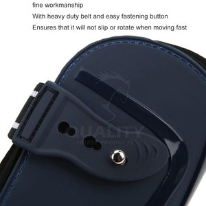 Bottes de brossage de cheval réglables confortables avec fixation sécurisée par crochet et boucle - Product Image 2